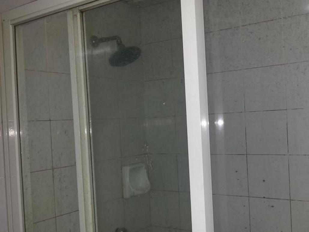 Laila Inn Кучинг Экстерьер фото